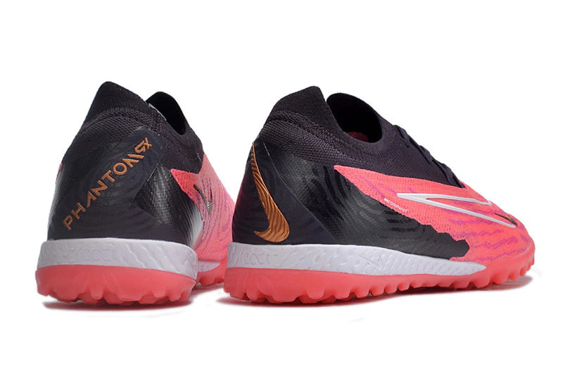 Chuteira Nike Phantom GX Elite Society TF "Ready Pack"