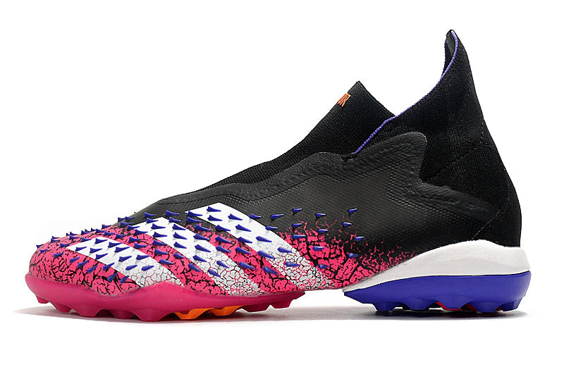Chuteira Adidas Predator Freak+ Society "Superspectral"