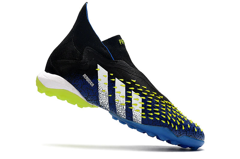 Chuteira Adidas Predator Freak+ Society "Superlative"