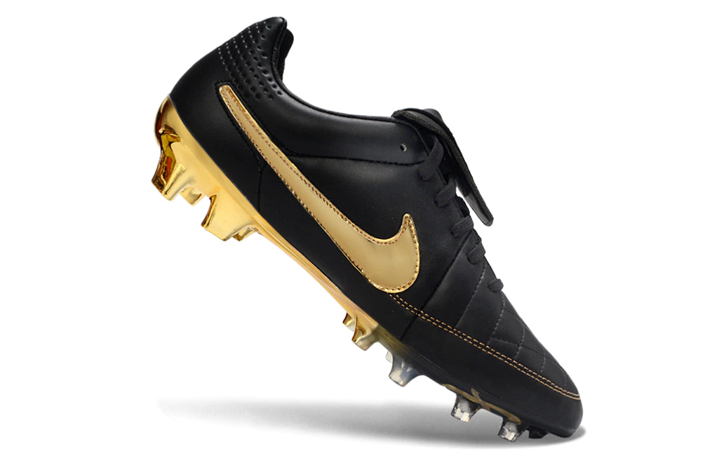 Chuteira Nike Tiempo Legend R10 FG - Preto