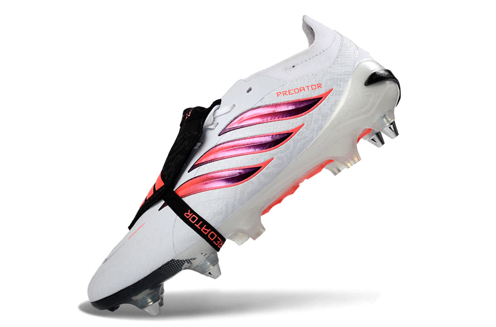 Chuteira Adidas Predator Tongue 26 Elite SG "Chaos vs Control"
