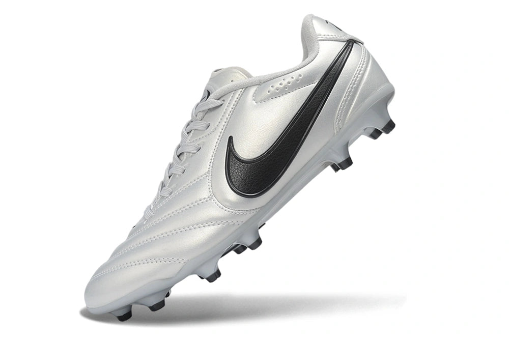 Chuteira Nike Tiempo Ligera Pro FG - Prata
