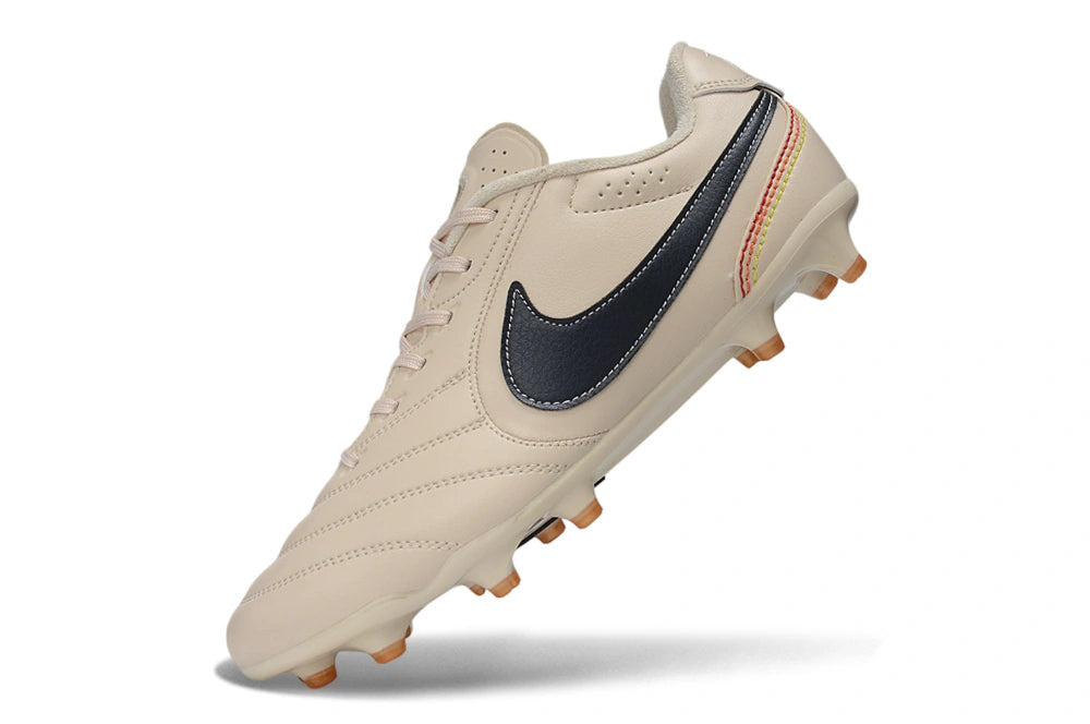 Chuteira Nike Tiempo Ligera Pro FG