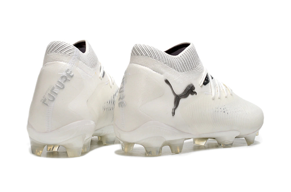Chuteira Puma Future 8 Ultimate Botinha Campo FG - Branco/Preto