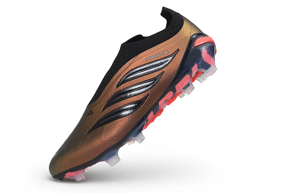 Chuteira Adidas Predator Laceless 26 Elite FG - Marrom