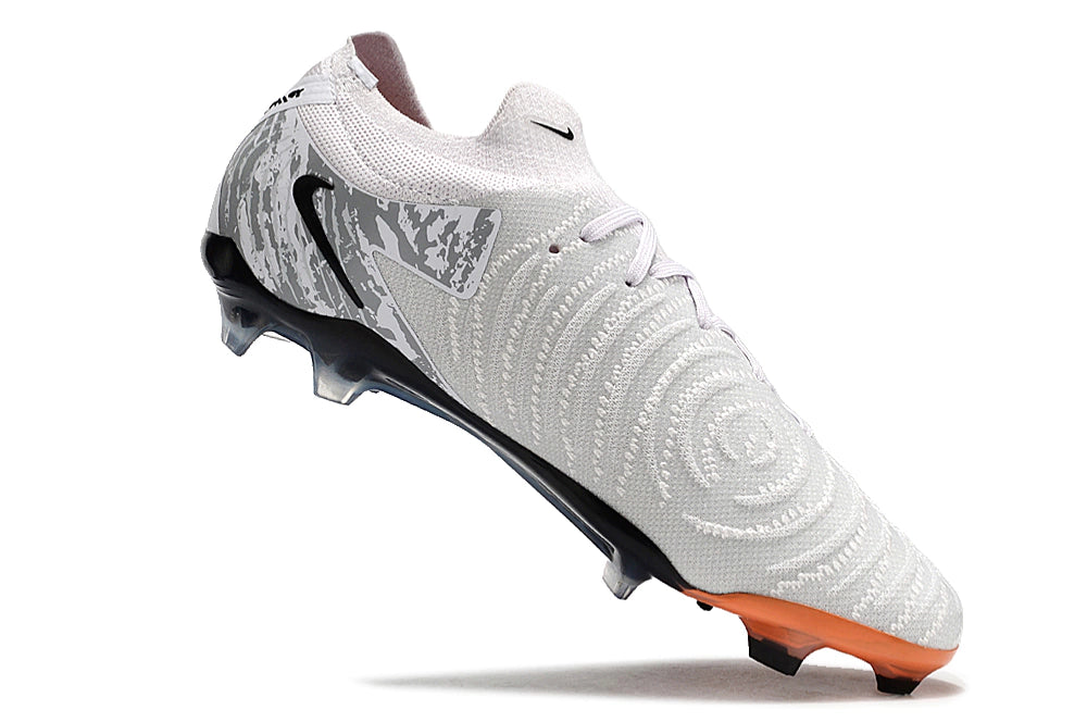 Chuteira Nike Campo Phantom GX2 Elite Campo FG - Cinza/Laranja
