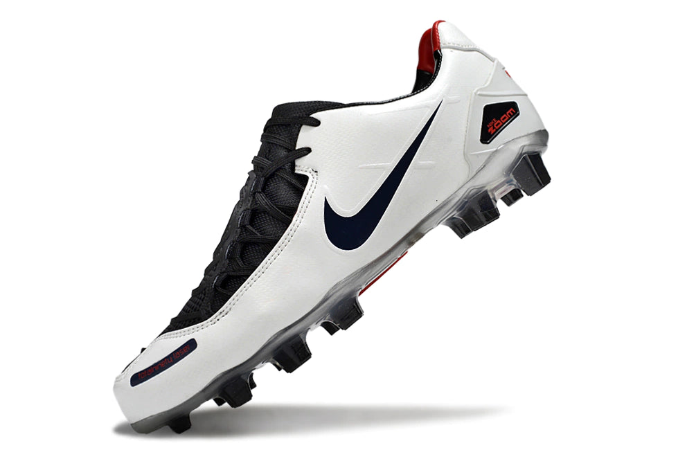 Chuteira Nike Total 90 Laser Campo - Branco