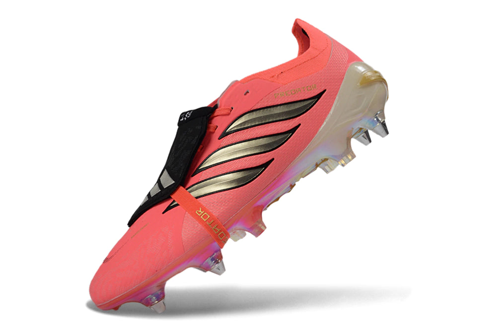 Chuteira Adidas Predator Tongue 26 Elite SG - Rosa