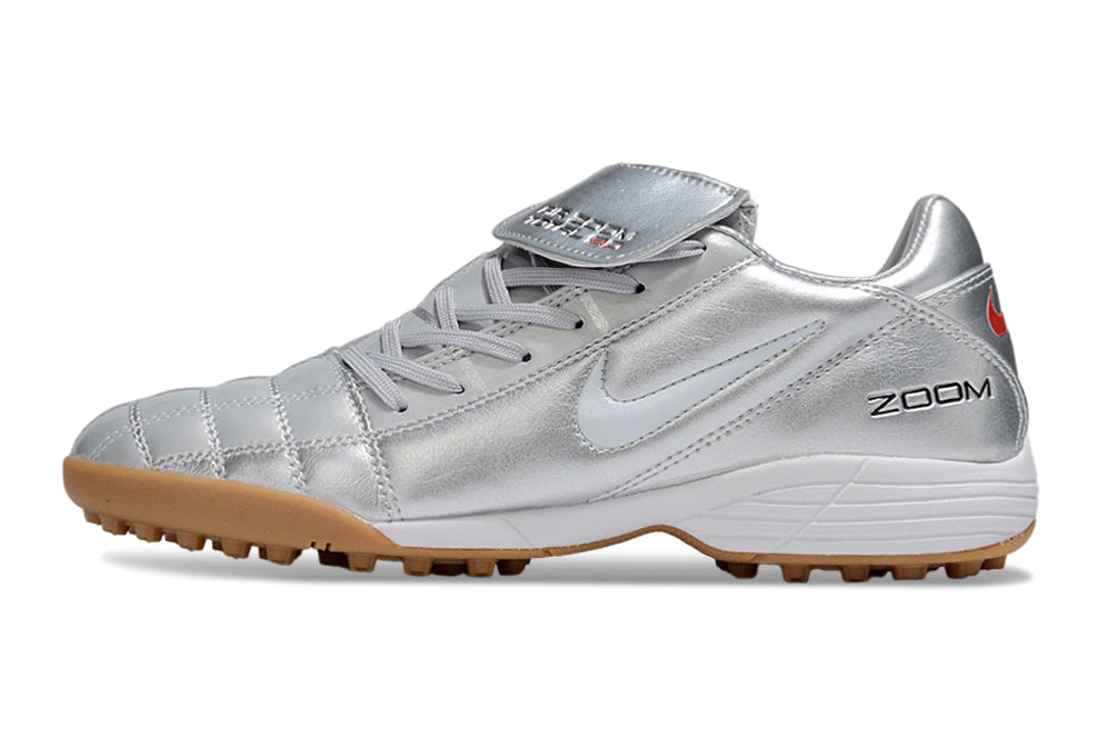 Chuteira Nike Total 90 Society - Prata