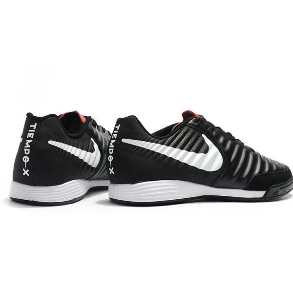 Chuteira Nike Tiempo Legend 7 Academy Futsal - Preto/Branco