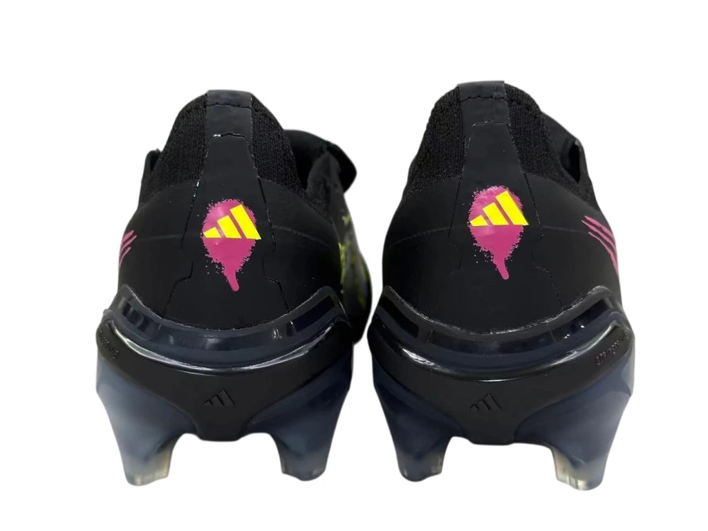 Chuteira Adidas Predator Tongue 26 Elite FG - Preto