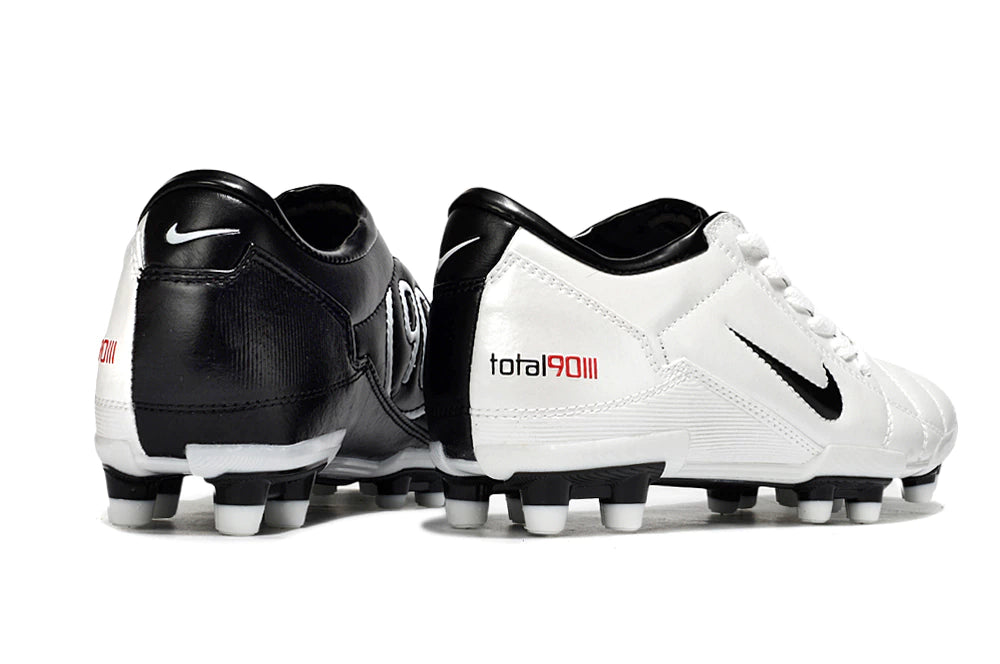 Chuteira Nike Total 90 Campo - Branco/Preto