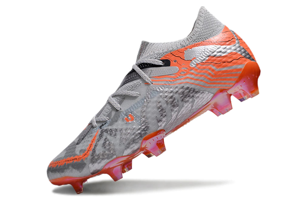 Chuteira Puma Future 7 Ultimate Campo FG - Prata/Laranja/Preto