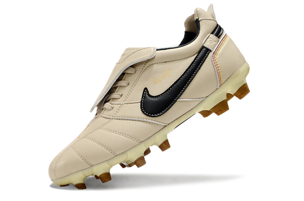 Chuteira Nike Tiempo Legend 10R Elite Campo - Bege/Preto