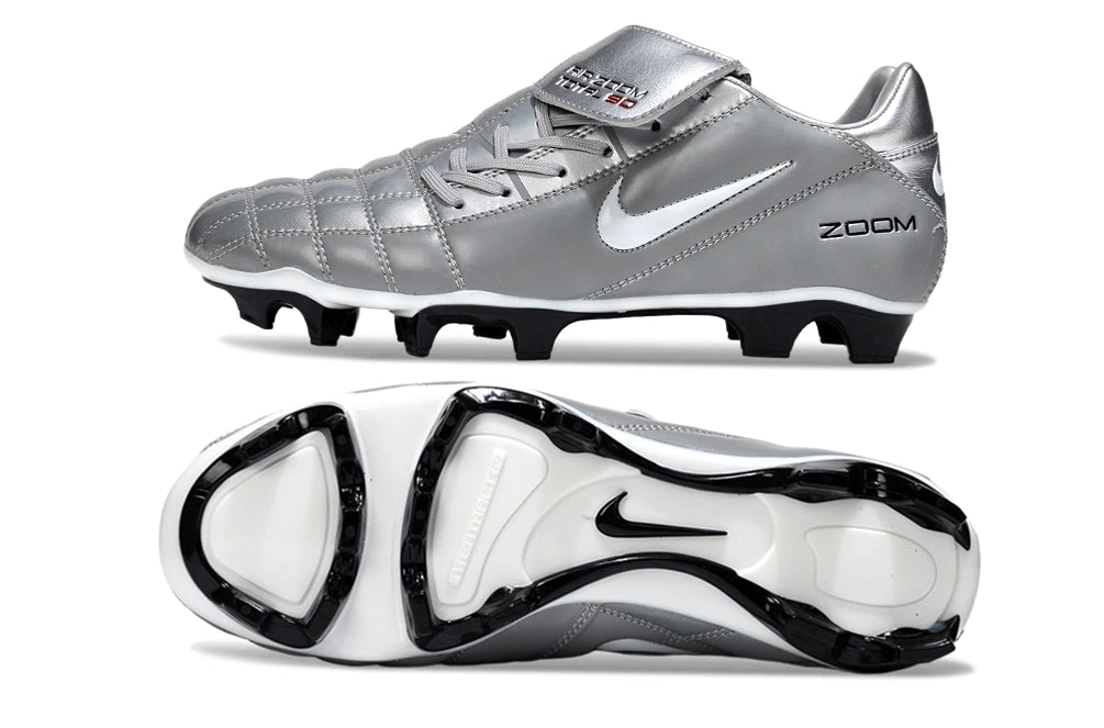 Chuteira Nike Total 90 Campo - Prata/Cinza