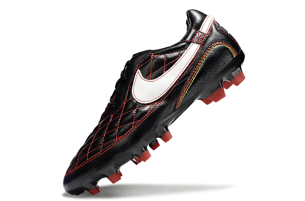 Chuteira Nike Tiempo Legend 10R Elite Campo - Preto/Branco