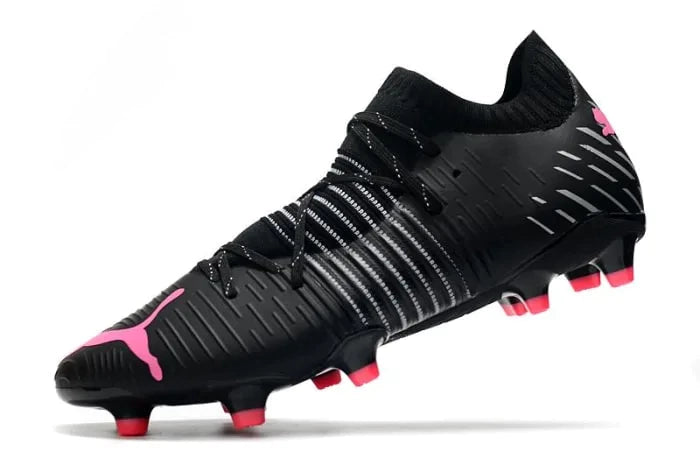 Chuteira Puma Future Z 1.1 Campo FG/AG - Preto/Rosa