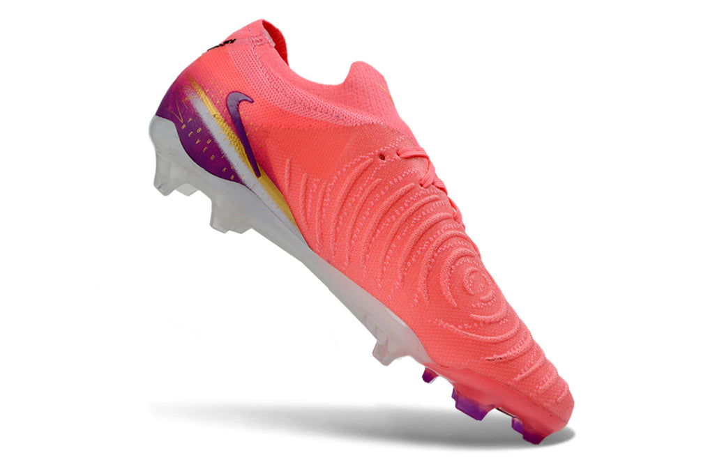 Chuteira Nike Phantom GX2 Elite Campo FG - Rosa