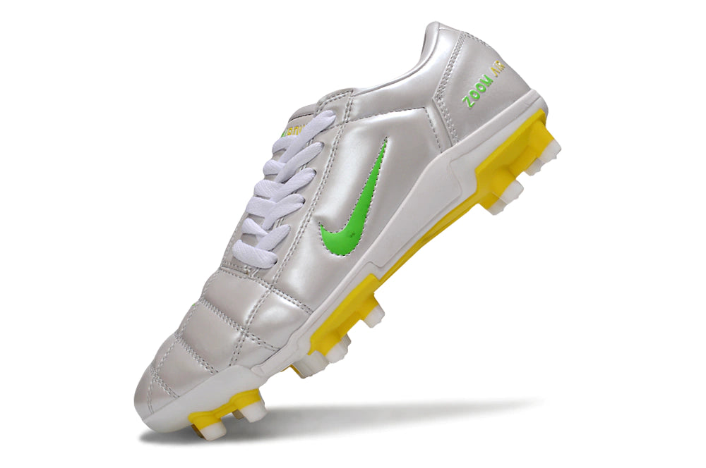 Chuteira Nike Total 90 Campo - Branco