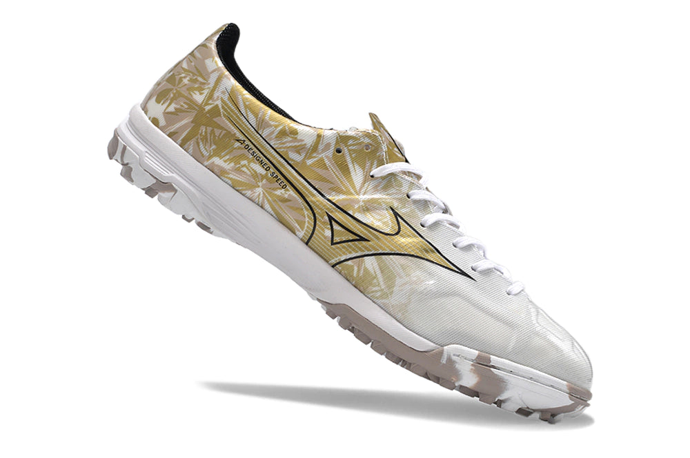 Chuteira Mizuno Alpha Made in Japan Society - Dourado/Branco