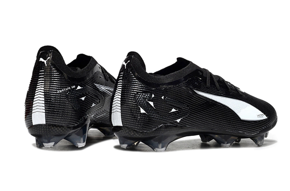 Chuteira Puma Ultra 5 Carbon FG - Preto/Branco
