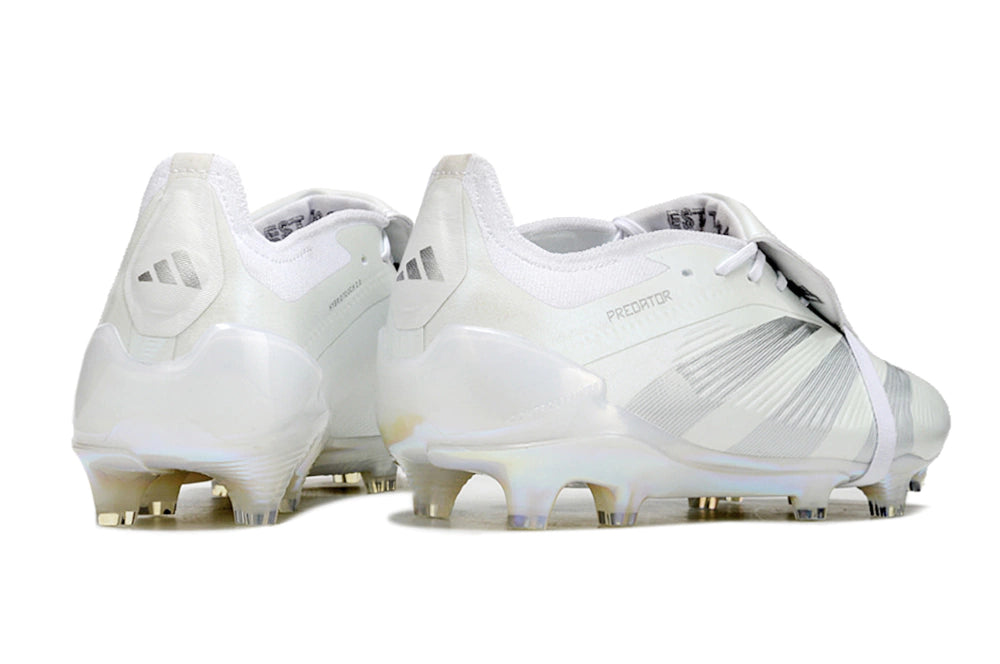 Chuteira Adidas Predstrike Elite Campo "Pearlised Pack"