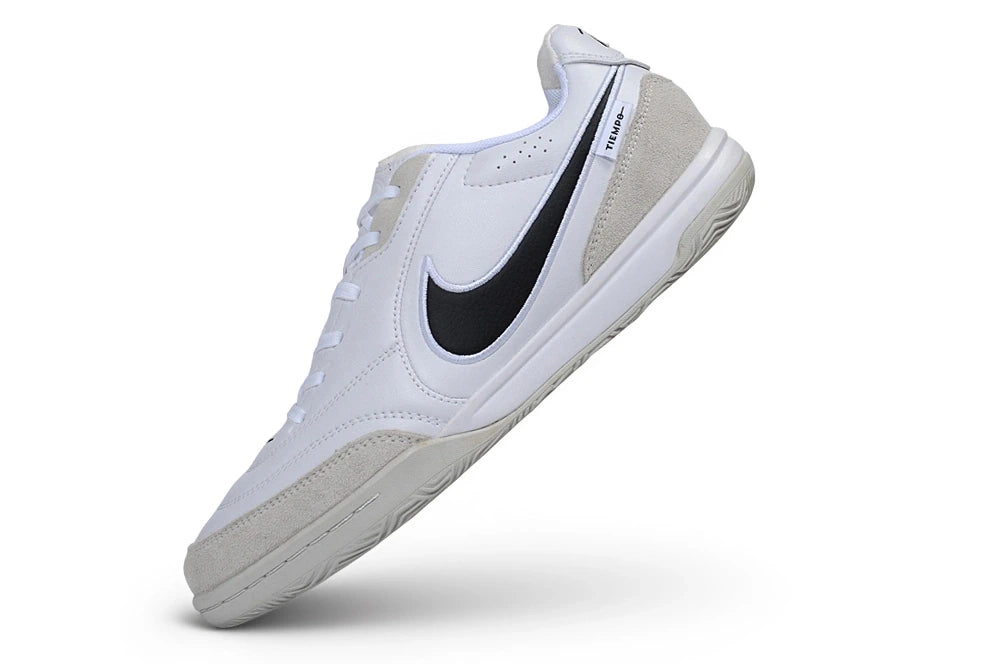 Chuteira Nike Tiempo Street Gato IC - Branco