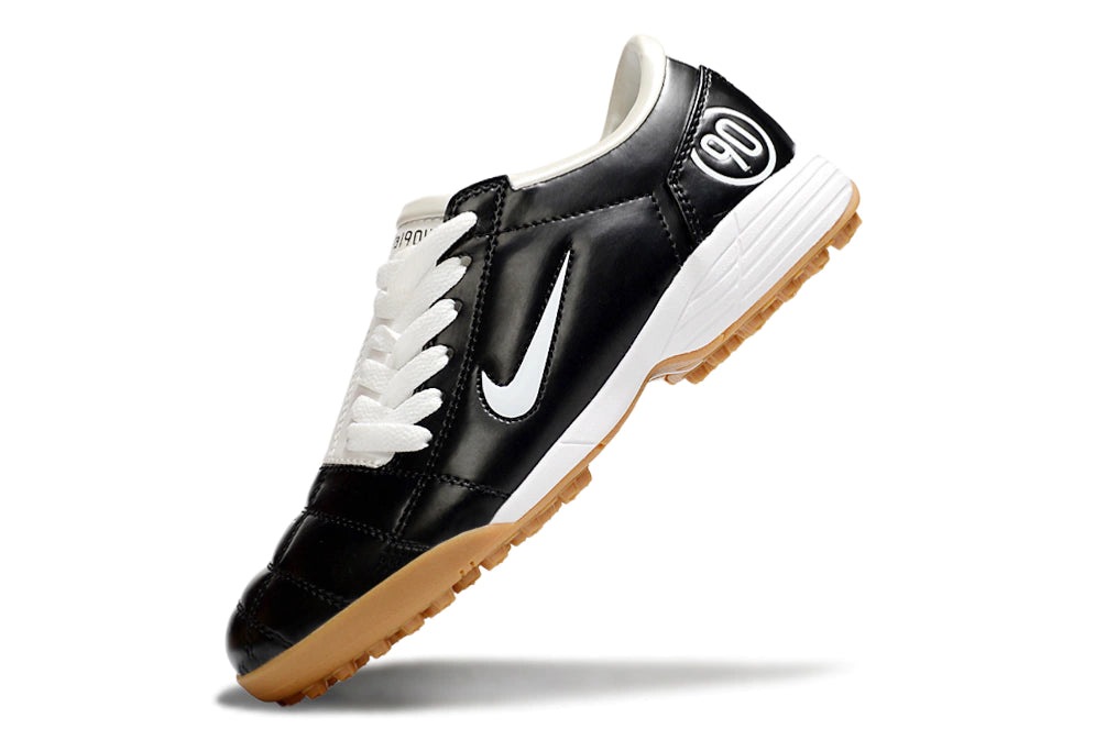 Chuteira Nike Total 90 Society - Preto/Branco