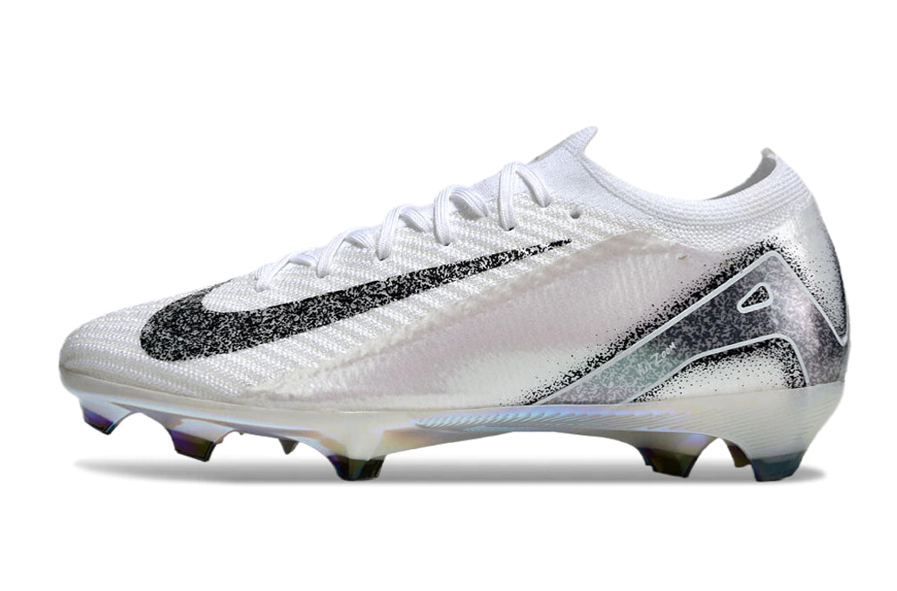 Chuteira Nike Air Zoom Mercurial Vapor 16 Elite FG - Branco/Preto