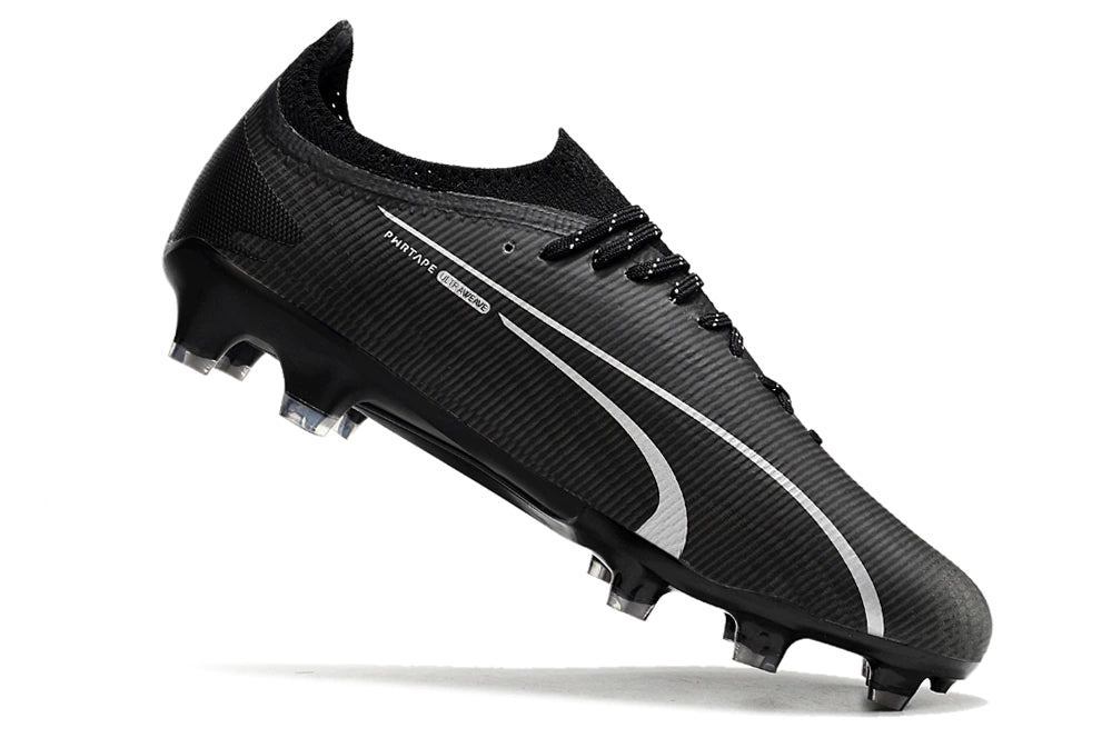 Chuteira Puma Ultra Ultimate Campo FG - Preto/Branco