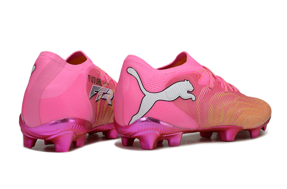 Chuteira Puma Future 8 Ultimate Low Campo FG - Rosa