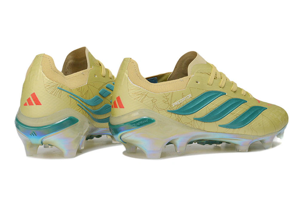 Chuteira Adidas Predator Elite 26 Campo FG - Dourada