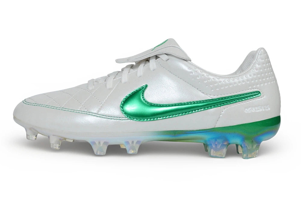 Chuteira Nike Tiempo Legend R10 FG - Branco
