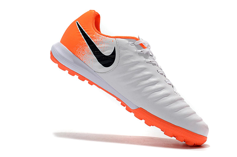 Chuteira Nike Tiempo 7 Finale Society TF - Branco/Laranja
