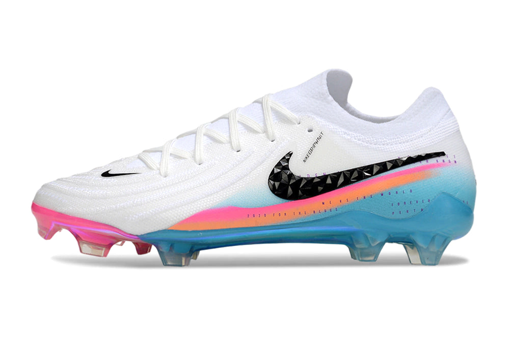 Chuteira Nike Phantom GX2 Elite Campo FG - Branco/ Rosa