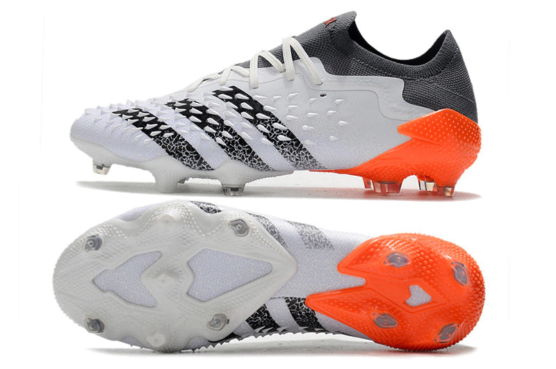 Chuteira Adidas Predator Freak.1 Low Campo FG - Branco/Cinza
