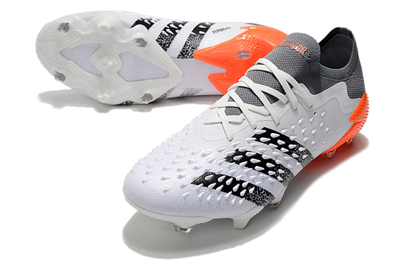 Chuteira Adidas Predator Freak.1 Low Campo FG - Branco/Cinza