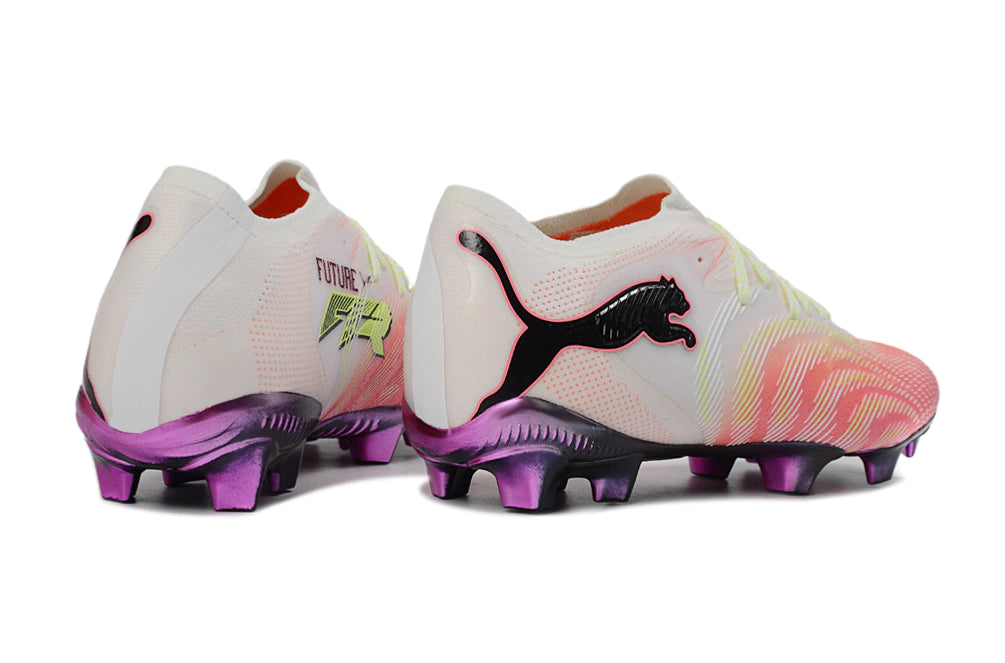 Chuteira Puma Future 8 Ultimate Low Campo FG - Rosa/Branco