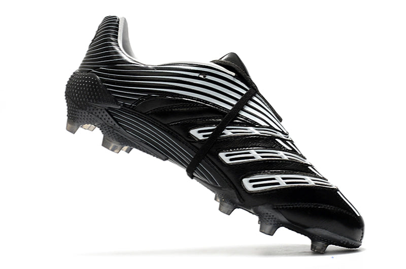 Chuteira Adidas Predator Absolute 20 FG - Preto/Branco