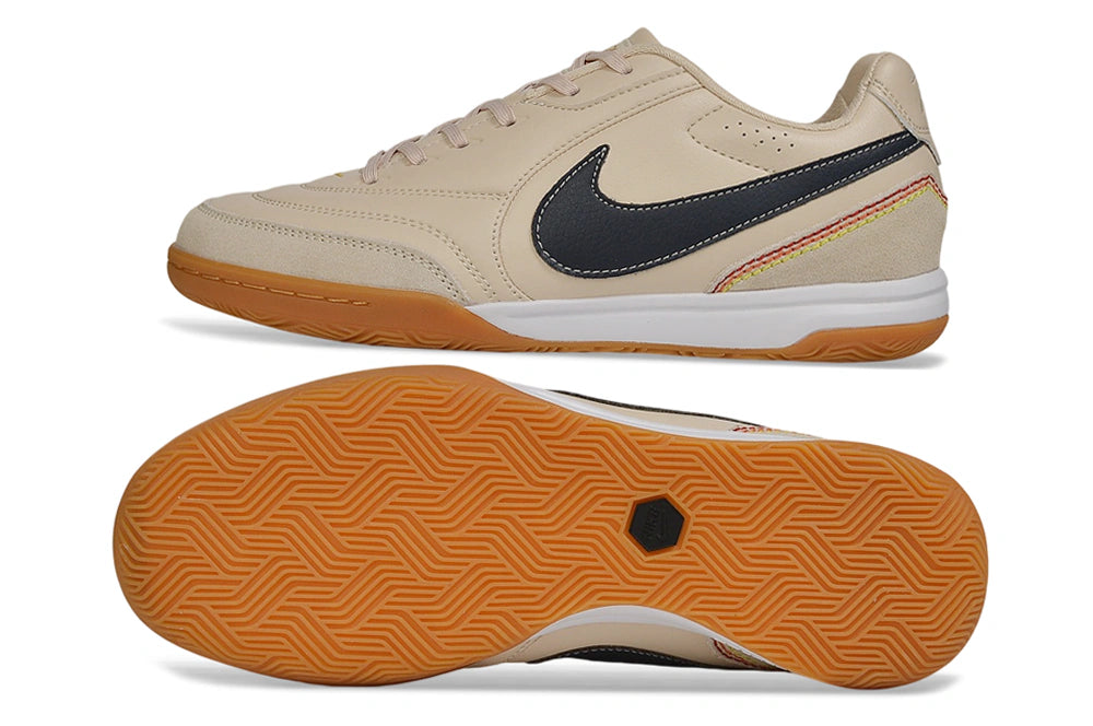 Chuteira Nike Tiempo Street Gato IC