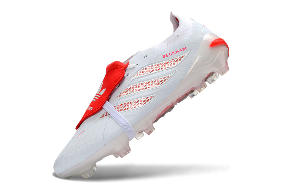 Chuteira Adidas Predator Tongue 26 Elite FG - Branco