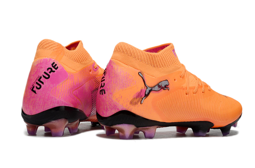 Chuteira Puma Future 8 Ultimate Botinha Campo FG - Laranja/Preto