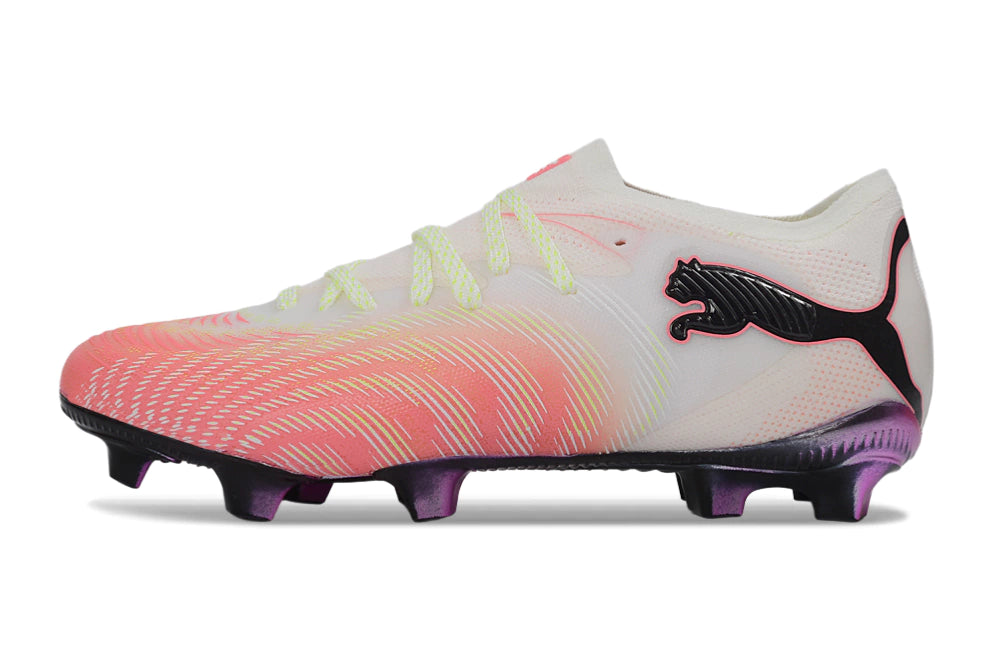 Chuteira Puma Future 8 Ultimate Low Campo FG - Rosa/Branco
