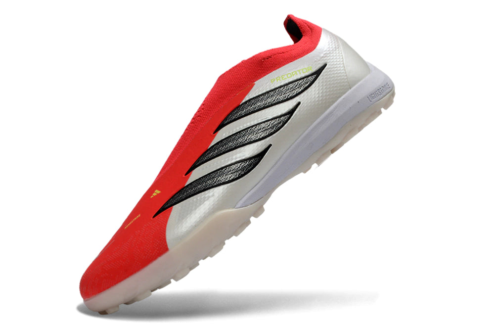 Chuteira Adidas Predator 26 Laceless TF