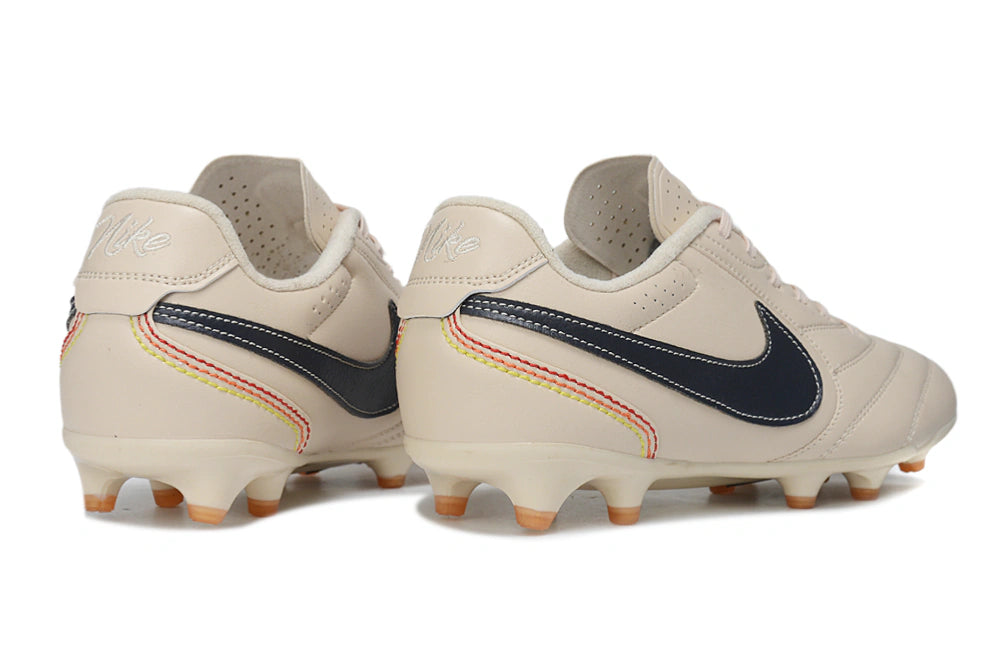Chuteira Nike Tiempo Ligera Pro FG