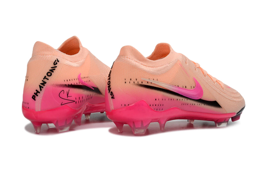 Chuteira Nike Campo Phantom GX2 Elite Campo FG - Rosa