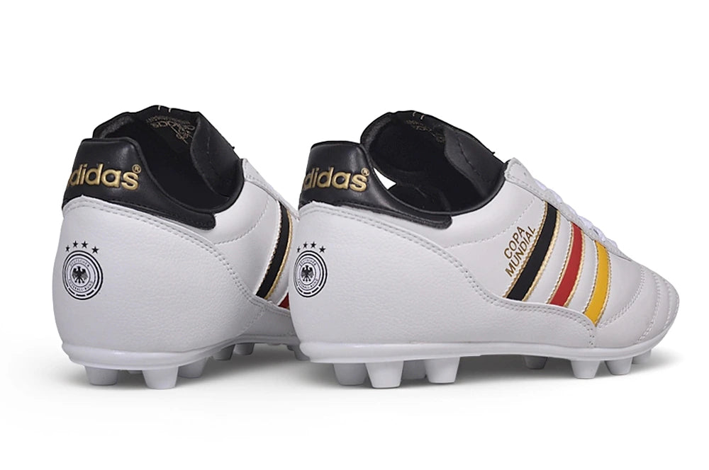 Chuteira Adidas Mundial Campo FG - Branco/Preto