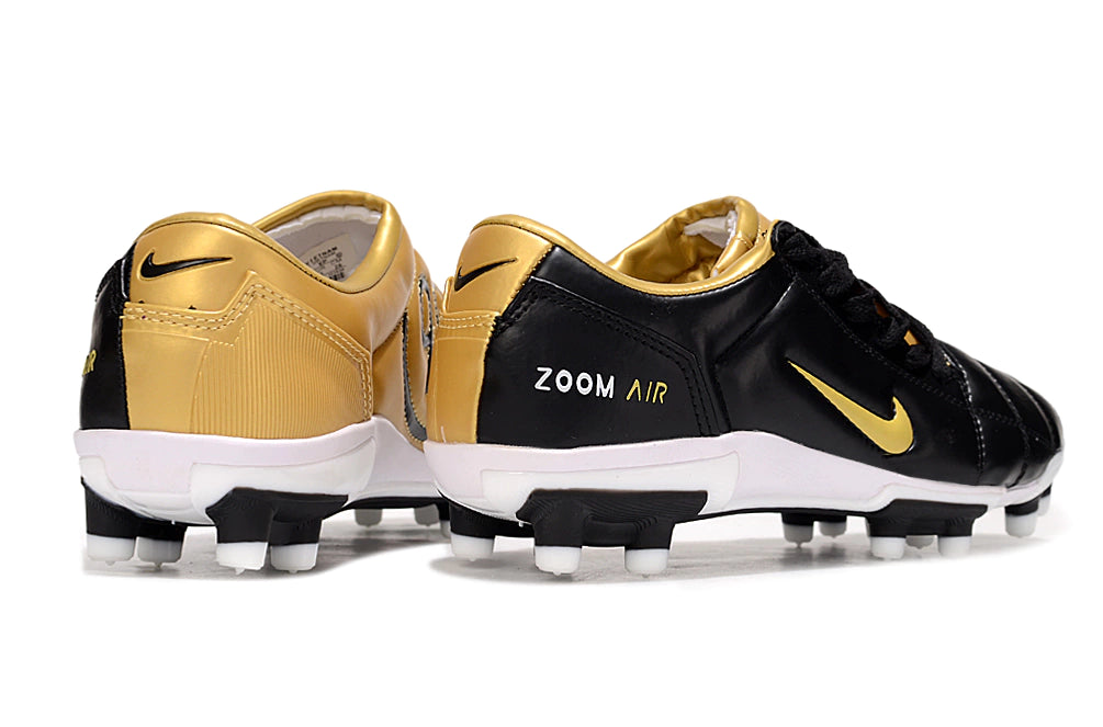 Chuteira Nike Total 90 Campo - Preto/Dourado