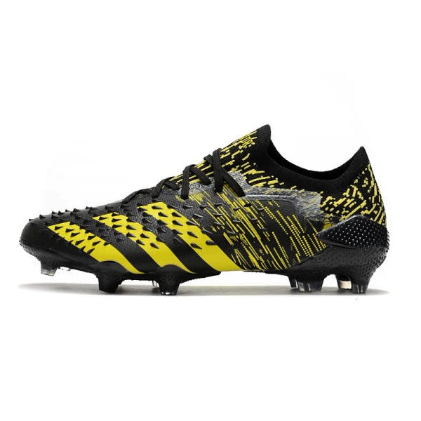 Chuteira Adidas Predator Freak.1 Low Campo FG - Preto/Amarelo