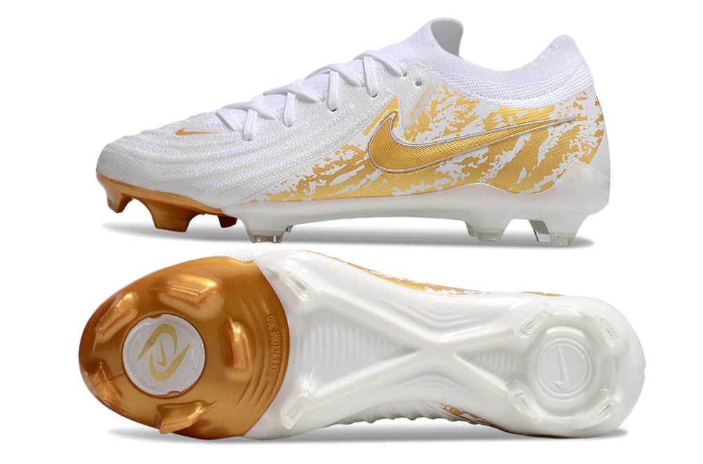 Chuteira Nike Phantom GX2 Elite Campo FG - Branco/Dourado